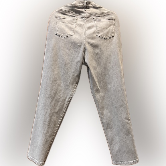 GLORIA VANDERBILT Straight-Leg jeans in light grey, size 16, NWOT - Picture 2 of 7